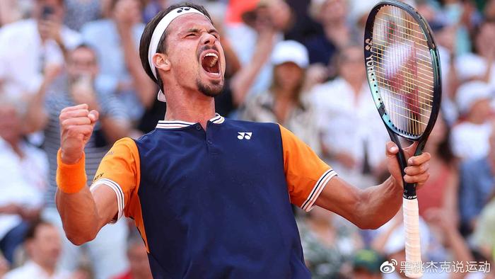 全场欢呼如 全场欢呼如