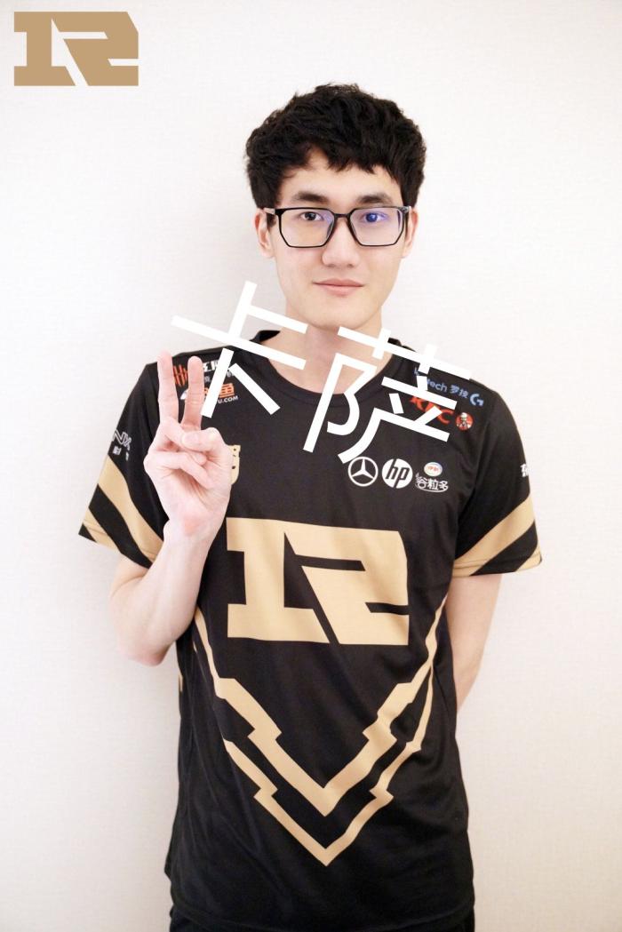 这种三人配 这种三人配