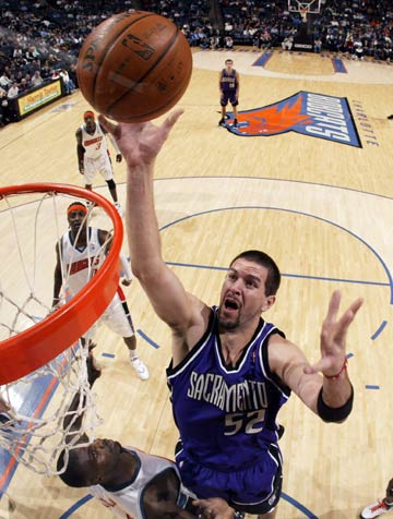 意甲冠军等 意甲冠军等