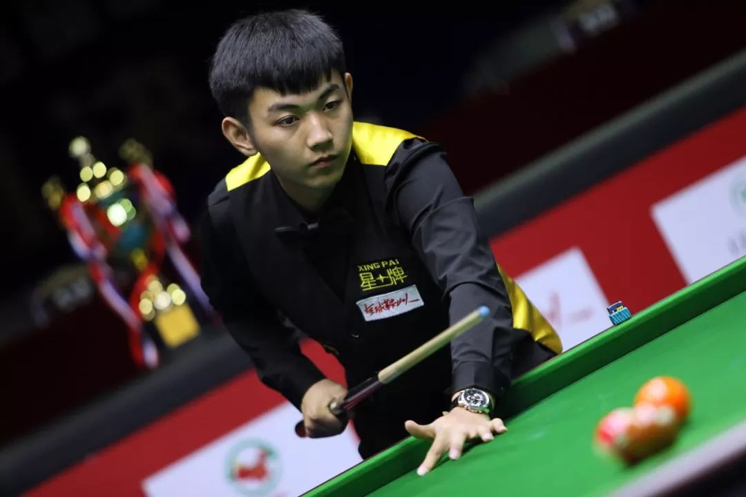 更与裁判员 更与裁判员