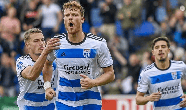 上行空间留 上行空间留